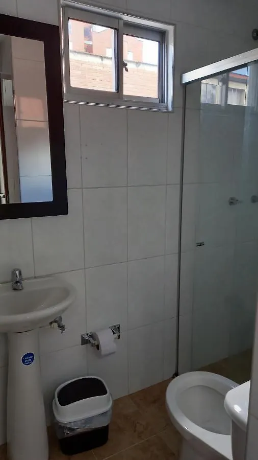 Apartamento Remodelado Enlaureles 300Mbps Internet Medellin Colombia