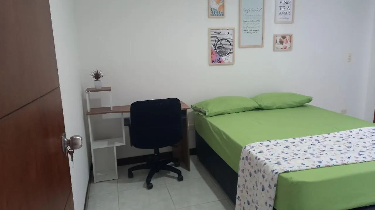 Apartment Apartamento Remodelado Enlaureles 300Mbps Internet Medellin Colombia