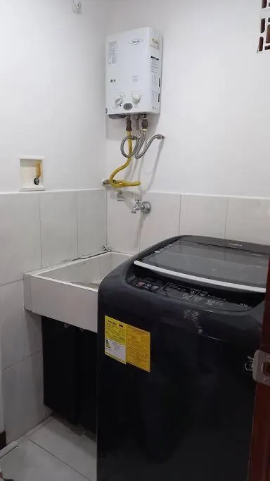 Apartment Apartamento Remodelado Enlaureles 300Mbps Internet Medellin