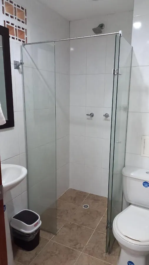 Apartment Apartamento Remodelado Enlaureles 300Mbps Internet Medellin Colombia
